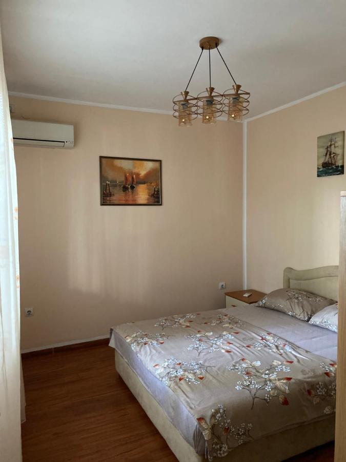 Luka Apartment Ulcinj Bagian luar foto