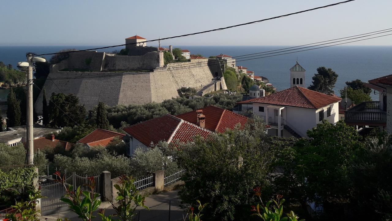Luka Apartment Ulcinj Bagian luar foto